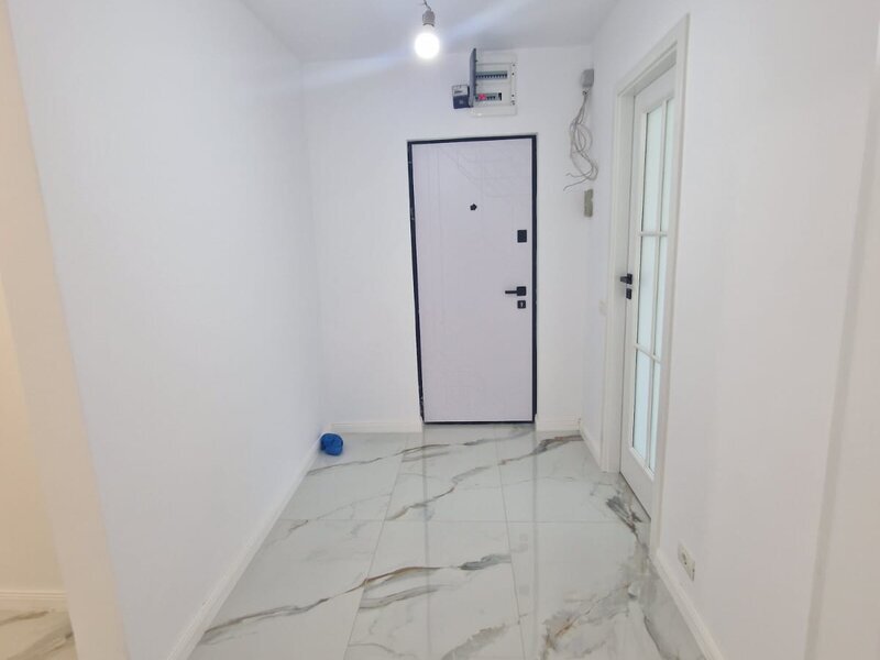 Titan, scoala 195, langa parc IOR